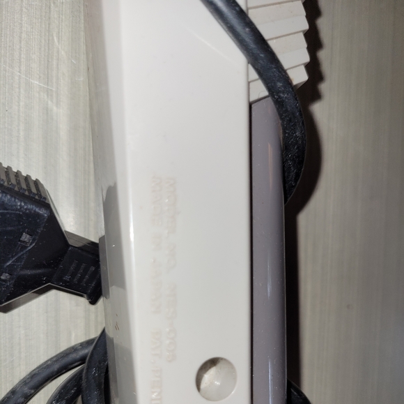 Vintage 1985 NINTENDO Zapper Light Gun - Picture 6 of 6